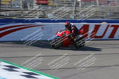 media/Aug-27-2022-Fastrack Riders (Sat) [[c588535105]]/Level 4/Session 1 Start Finish/